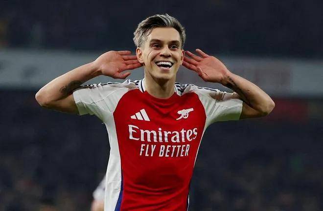 熊猫体育下载-包含阿贾克斯新星因波受伤，欧冠之路岌岌可危的词条