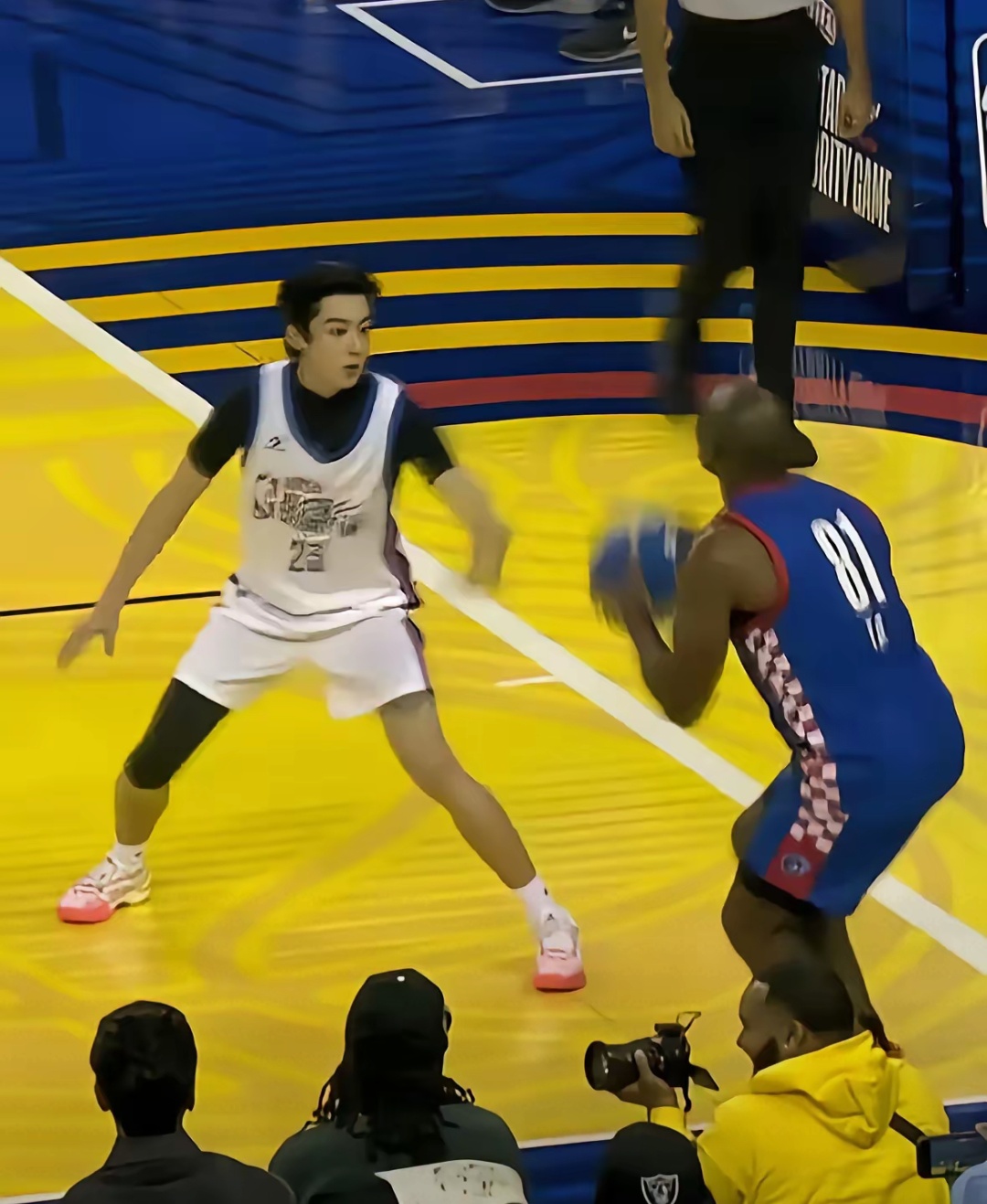 熊猫直播tv-神奇一幕引人瞩目，球员们尽展技艺