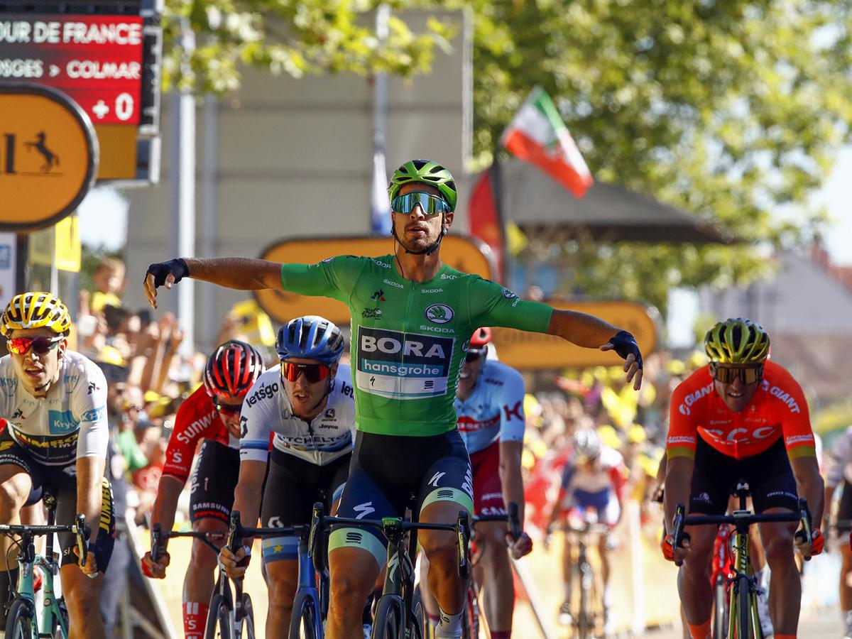 熊猫体育官方-北京队实力碾压对手，取得关键胜利