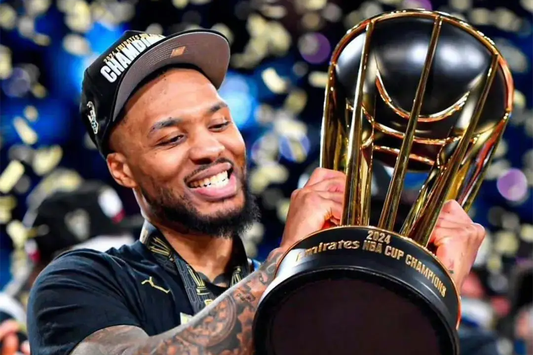 熊猫体育下载-爵士绝杀太阳，利拉德高光表现的简单介绍